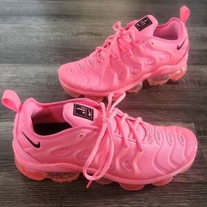 **LIKE NEW** Nike Air VaporMax Plus Sz 10 Vibrant Neon BUBBLEGUM Hot Sunset Pink